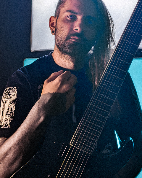 Sully, guitar